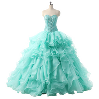 robe-de-bal-style-princesse-tres-clair