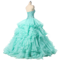 robe-de-bal-style-princesse-tres-clair