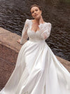 robe-de-mariee-en-satin-femme-ronde