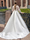 robe-de-mariee-en-satin-femme-ronde