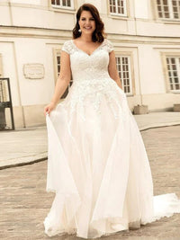 robe-de-mariee-fluide-plus-size