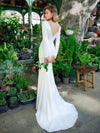 robe-de-mariee-manche-longue-satin