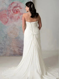 robe-de-mariee-pour-femme-petite-et-ronde