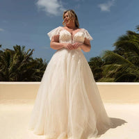robe-de-mariee-pour-femme-ronde-et-petite