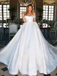 robe-de-mariee-princesse-satin