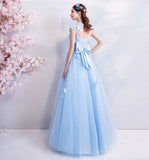 robe-longue-fleurie-bleue