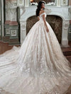 robe-mariee-princesse-elegante-a-epaules-denudees