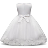 robe-de-princesse-blanche-pour-petite-fille