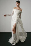 robe-de-mariee-boheme-chic-col-bardot
