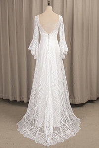 robe-de-mariee-boheme-chic-col-bateau