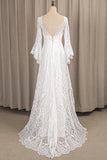 robe-de-mariee-boheme-chic-col-bateau
