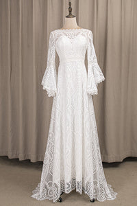 robe-de-mariee-boheme-chic-col-bateau