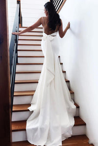 robe-de-mariee-boheme-chic-longue-traine