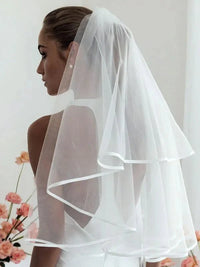 voile-de-mariee-a-bordure-fine