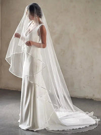 voile-de-mariee-a-bordure-fine