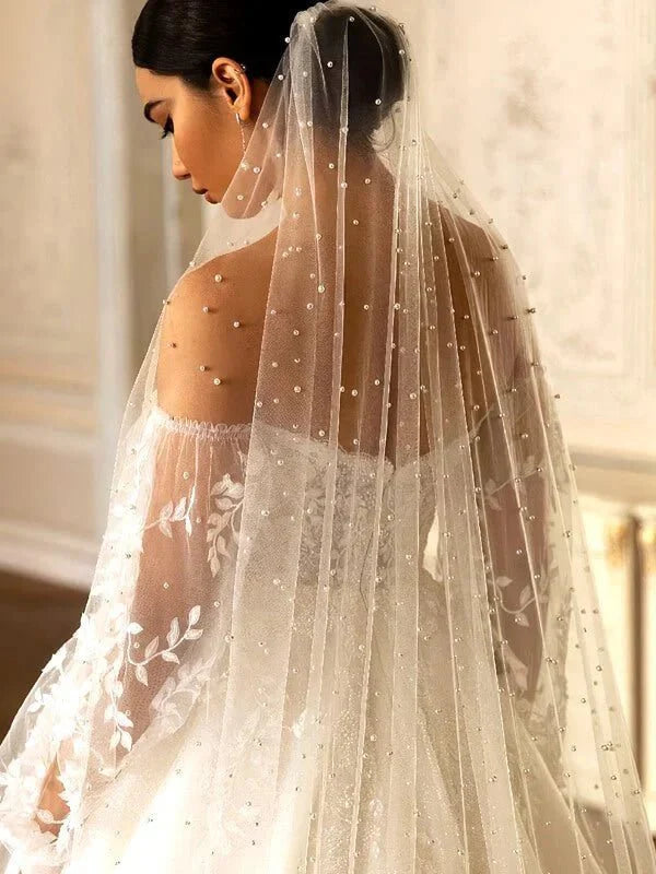 voile-de-mariee-avec-des-perles